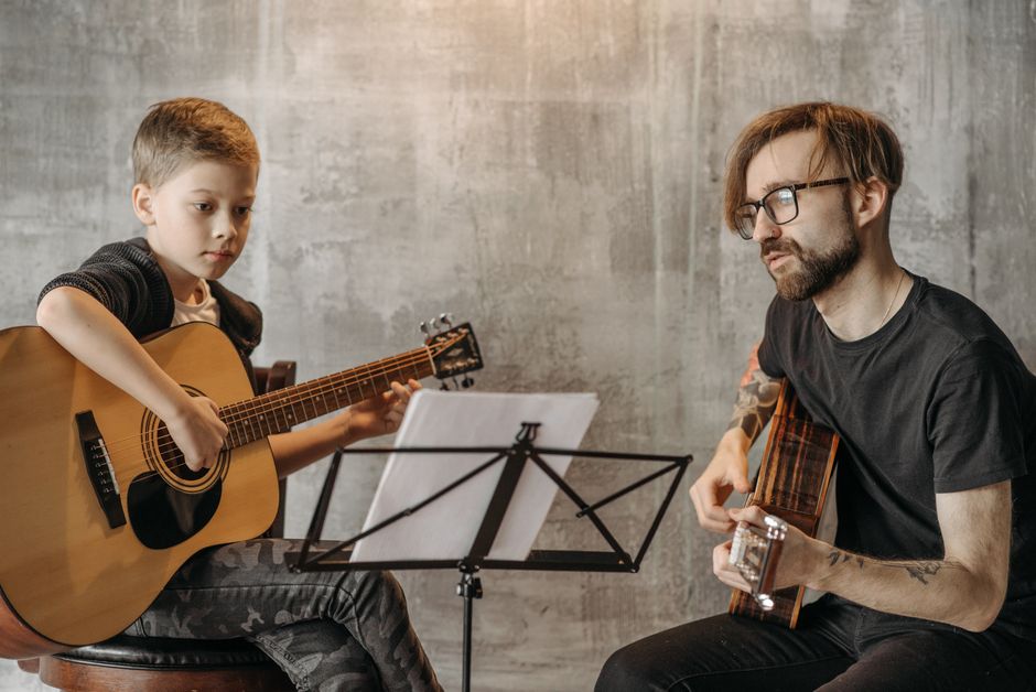 Professional acoustic guitar services and expertise